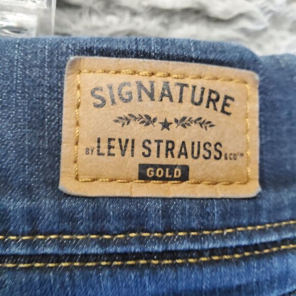 Signature Levi Strauss Jeans Womens Size 18 Long Blue Shaping Pull-On Skinny - Picture 3 of 12